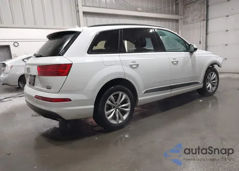 2018 Audi Q7 3.0T Premium из США, поврежденный, VIN WA1LAAF75JD046609